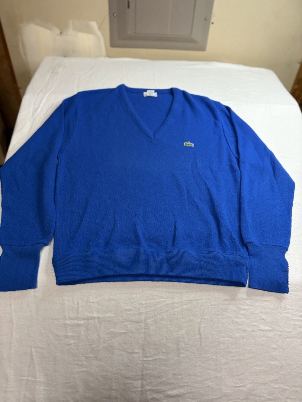 VTG Izod Lacoste Sweater Men M Blue V Neck Made USA Orlon Acrylic Preppy Classic